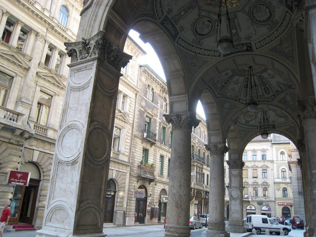 Zonaflat - Opera Apartment Budapest Exterior photo